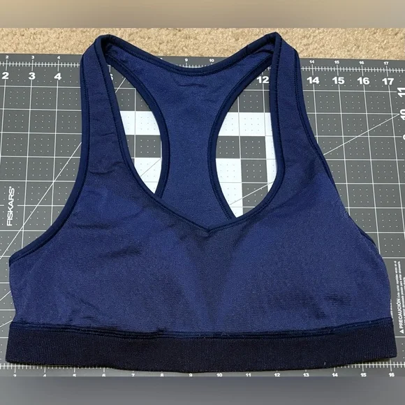 Lululemon Seamless Racerback Train Bra, Psychic, Size 8 - Picture 7 of 12